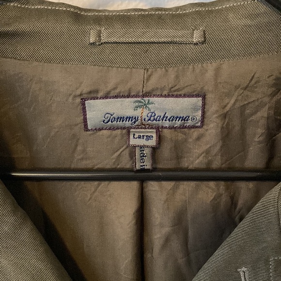 Vintage Tommy Bahama 100% Silk Jacket. - Picture 5 of 6